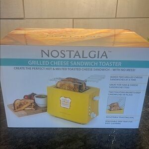 Nostalgia Yellow Grilled Cheese Sandwich Toaster